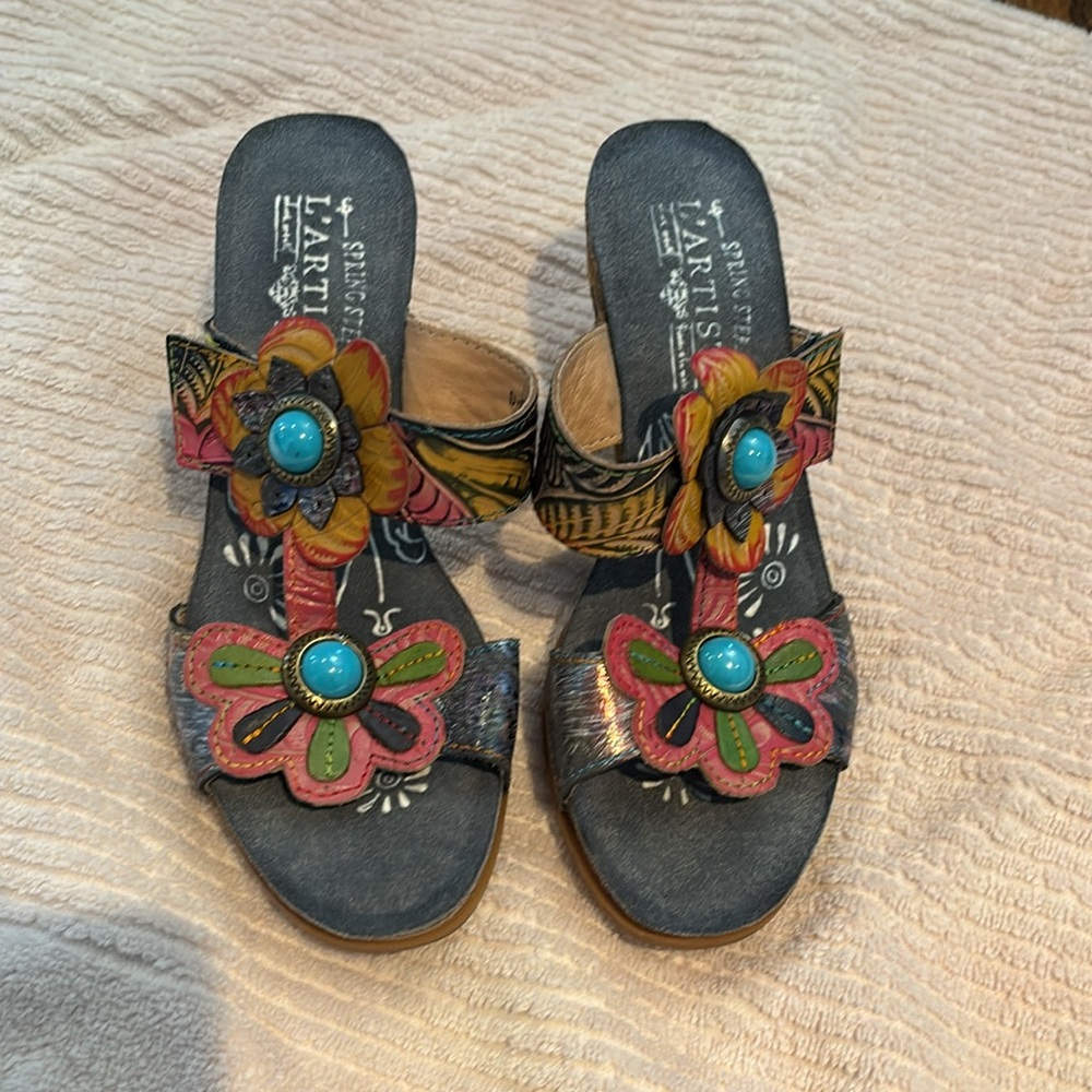 Multicolor shoes